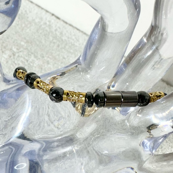 5/$35 Handmade Metallic Magnetic Beaded Bracelet With Magnetic Closure - Picture 9 of 12